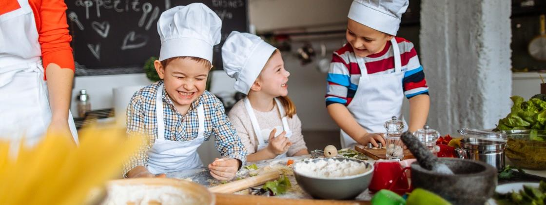 La importancia de cocinar junto a tus hijos